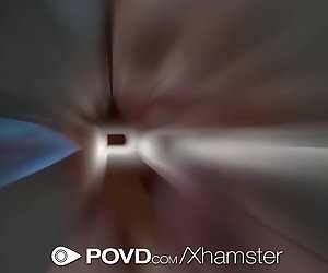 Hd povd - alexis adams fuq l-istrixxi u sucks-bniedem wara l-logħba